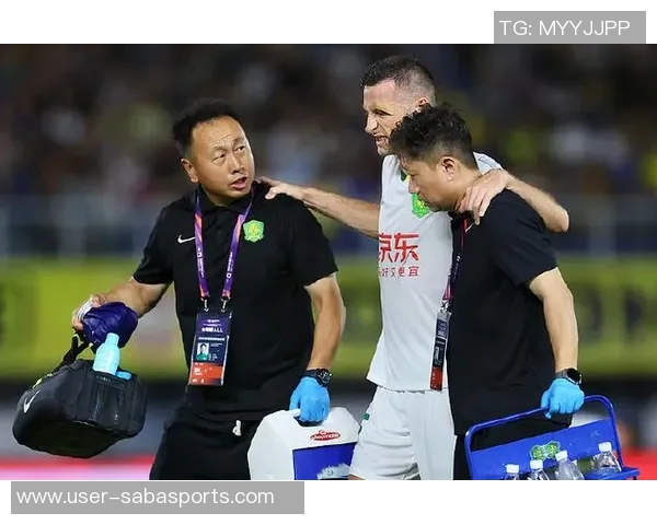 国安队今晨十点启程前往海口进行冬训斯帕吉奇法比奥随队出发 国安队今晨十点启程前往海口进行冬训斯帕吉奇法比奥随队出发